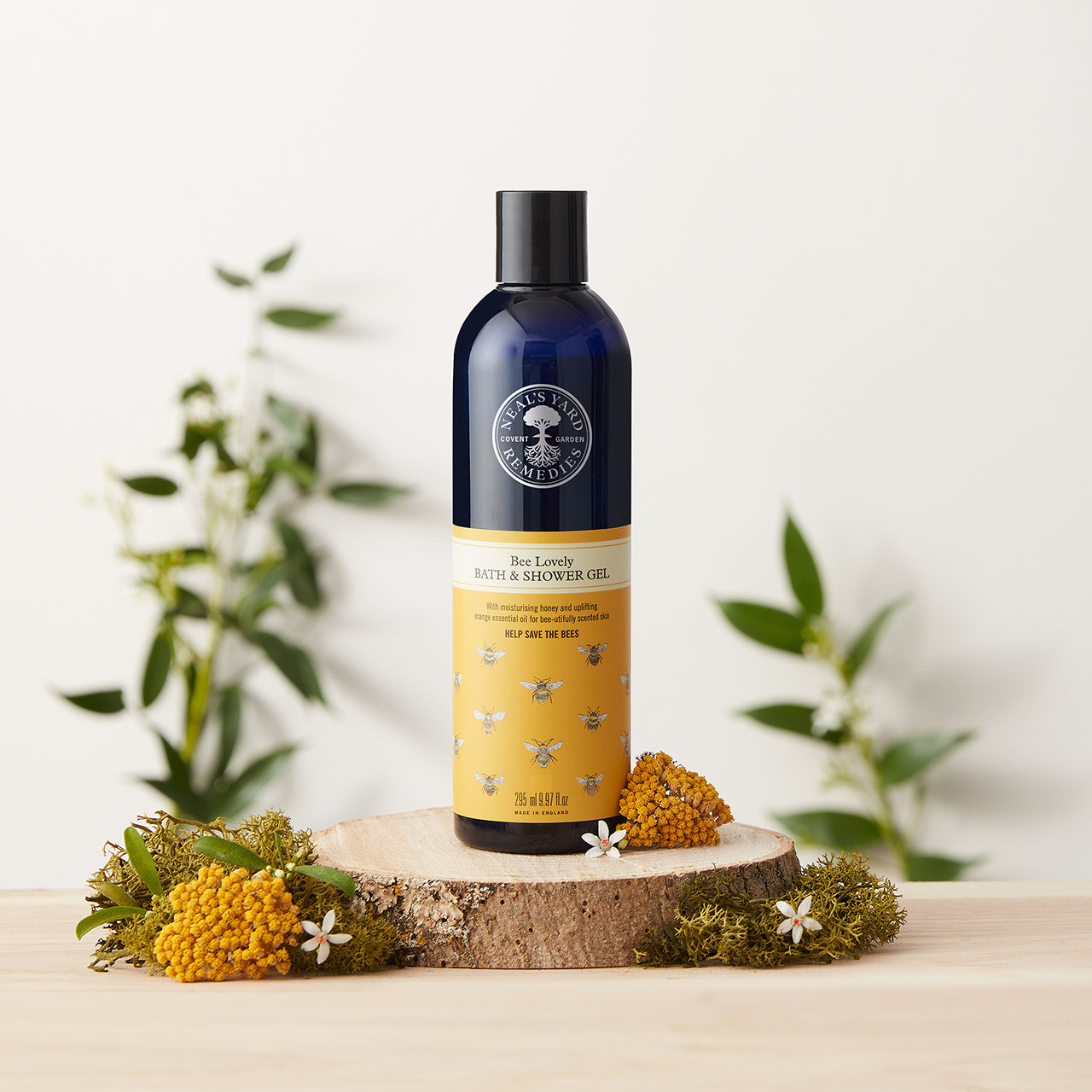 Bee Lovely Bath & Shower Gel COSMOS 295ml