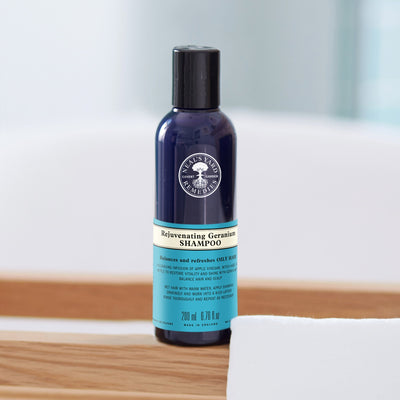 Rejuvenating Geranium Shampoo 200ml -  organic-lab-my.myshopify.com